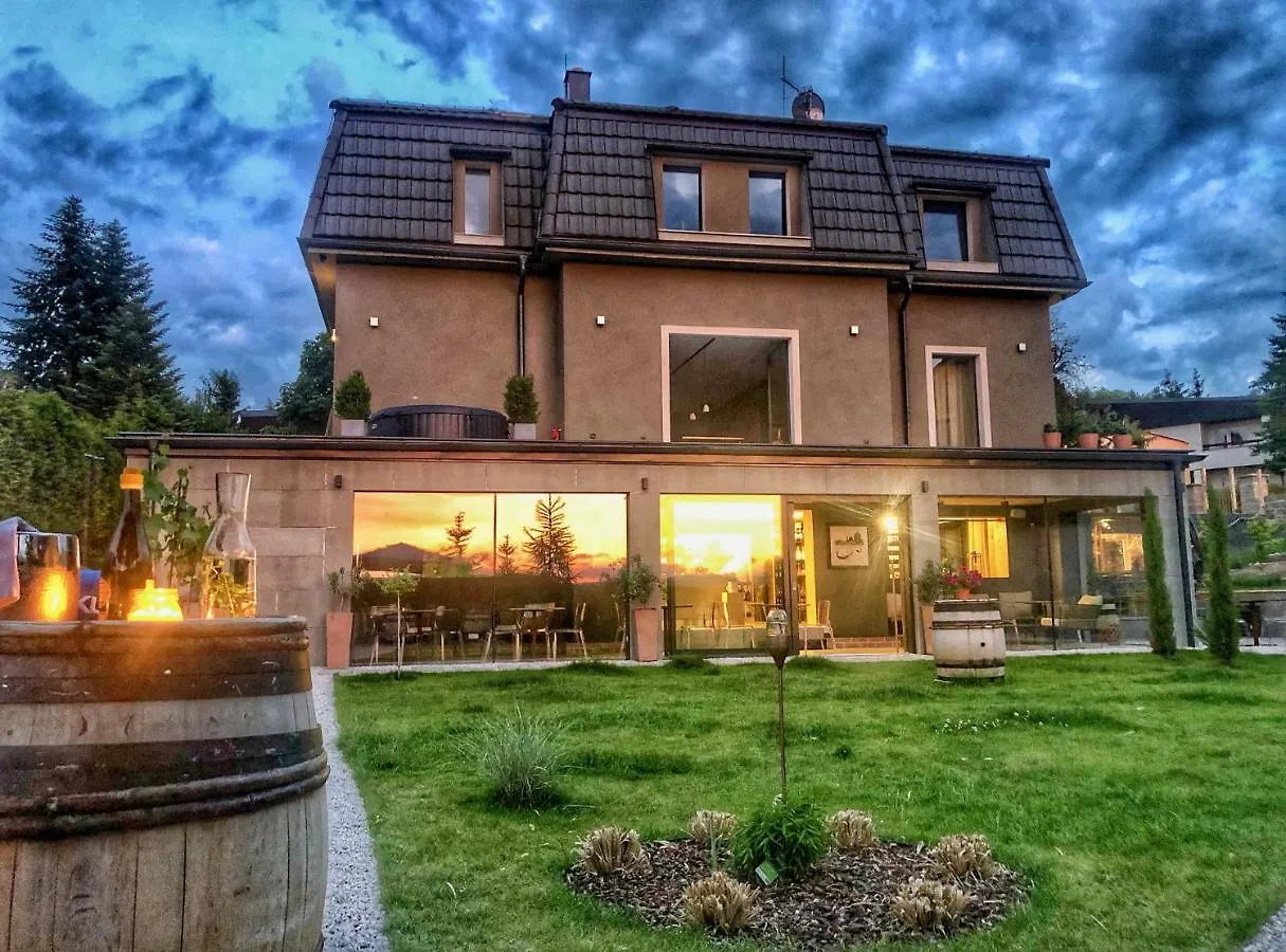 Aparthotel Villa Bricola - Boutique Apartments Karlsbad