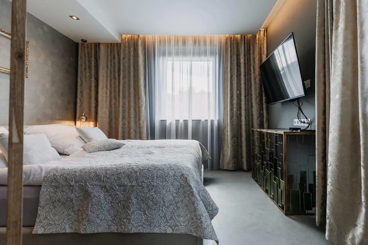 Villa Bricola - Boutique Apartments Karlsbad 4*,